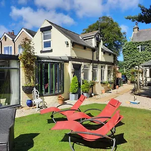 Homestay The Old Coach House, Leeds (West Yorkshire)